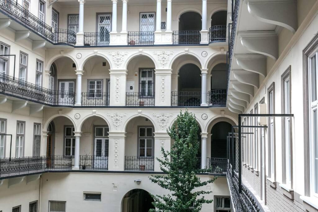 Your Gorgeous And Spacious Dream Home Free Parking Budapest Luaran gambar